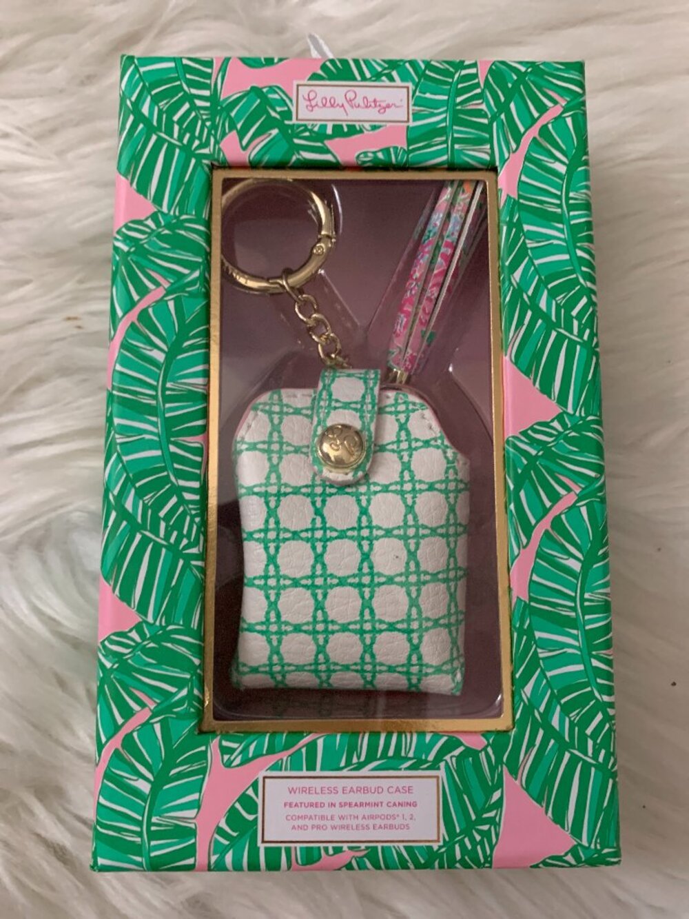LILLY PULITZER Spearmint Caning Wireless Earbud Case in Green/White